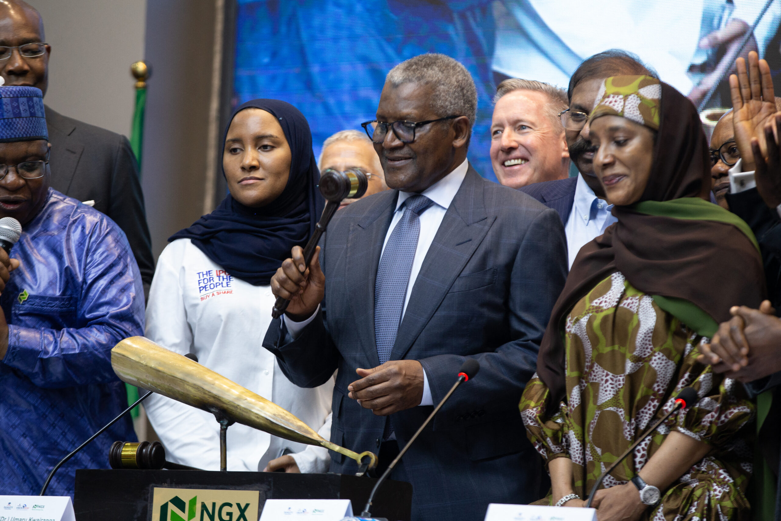 Dangote’s IPO Is Crossing Borders as African Investors Look for a Way In